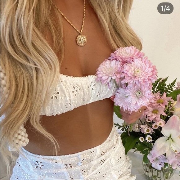 CC GOLD NECKLACE - Picture 2 of 5